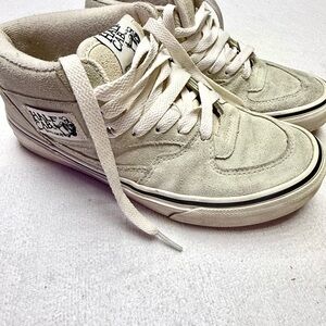 Vans Half Cab Mid-Top Sneakers in Light Green